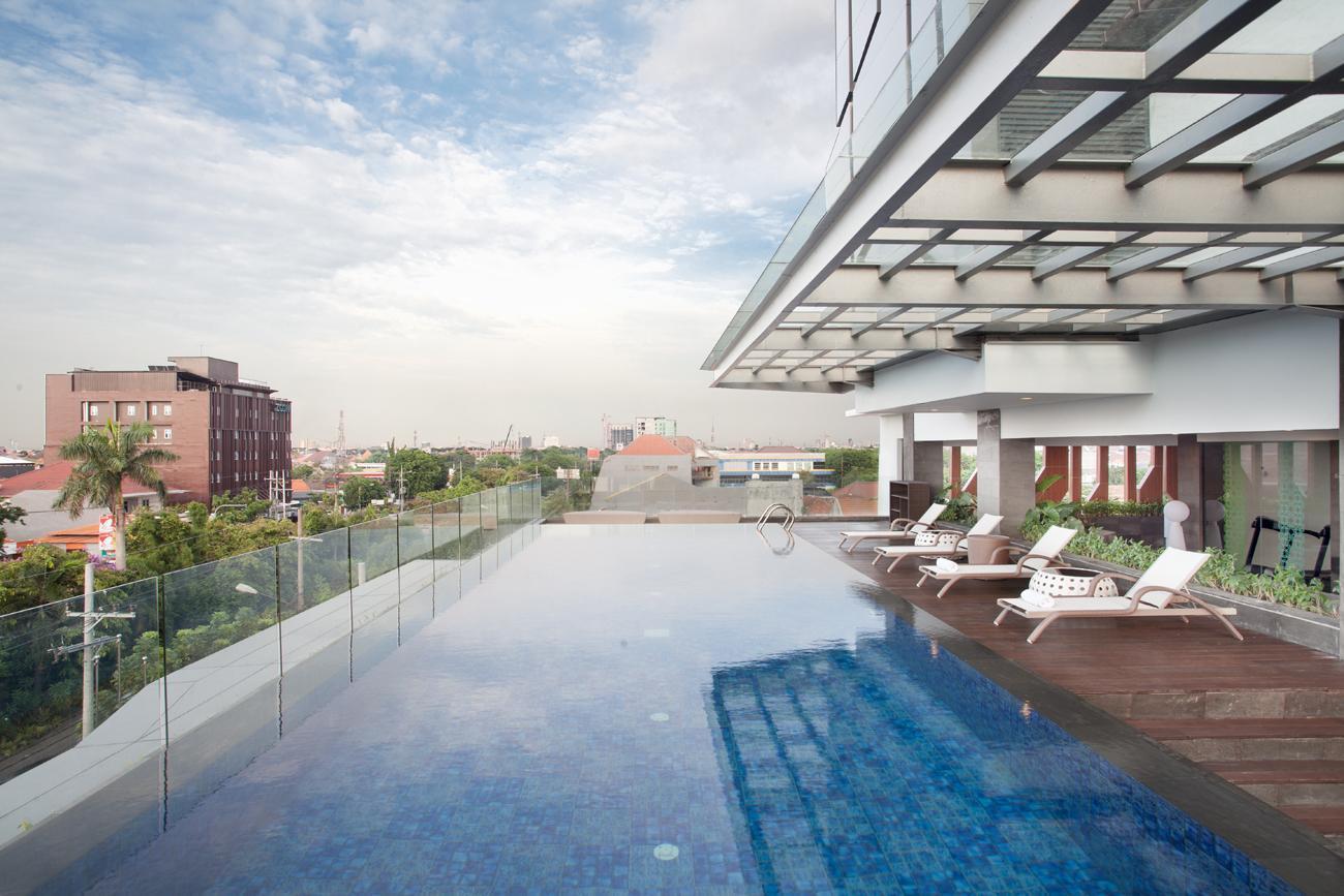 The Southern Hotel Surabaya Formerly Ibis Styles Surabaya Jemursari מראה חיצוני תמונה