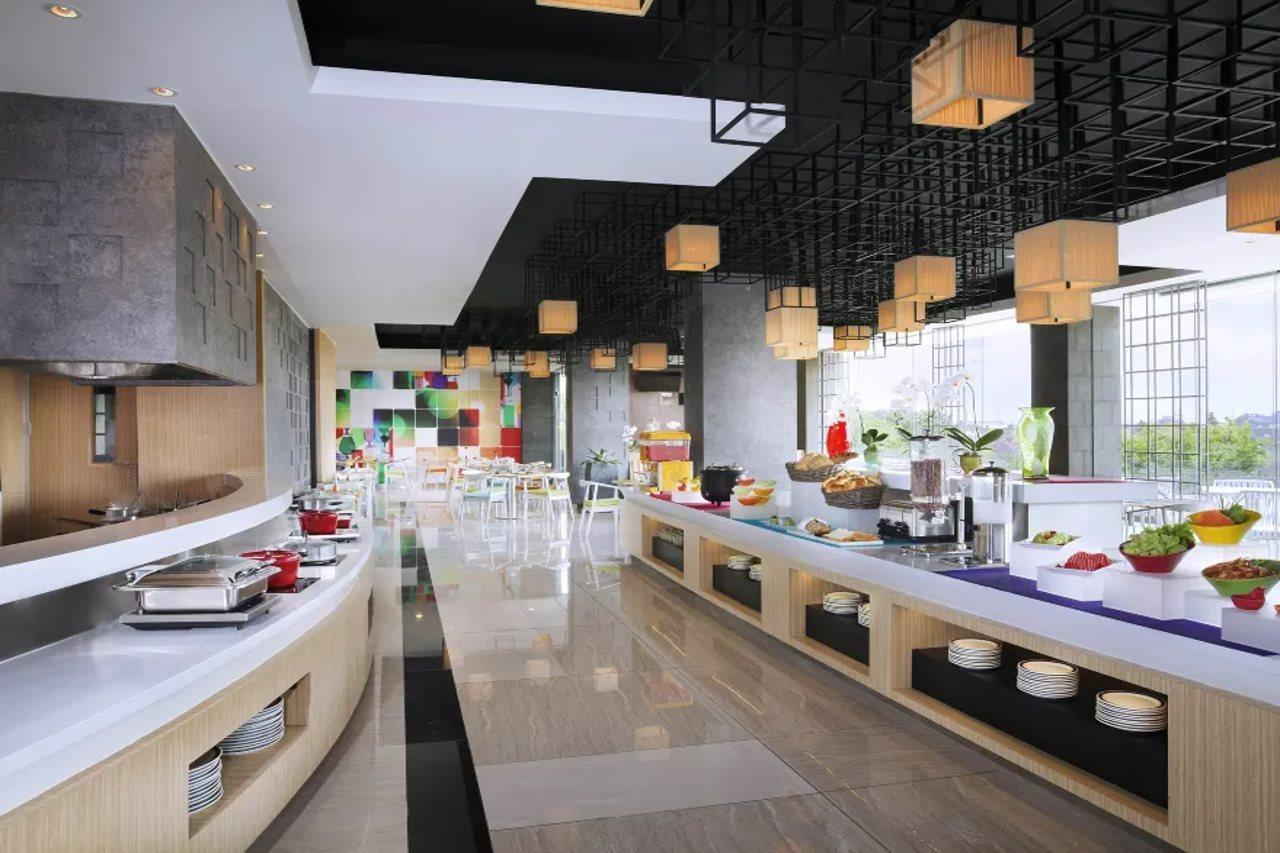 The Southern Hotel Surabaya Formerly Ibis Styles Surabaya Jemursari מראה חיצוני תמונה