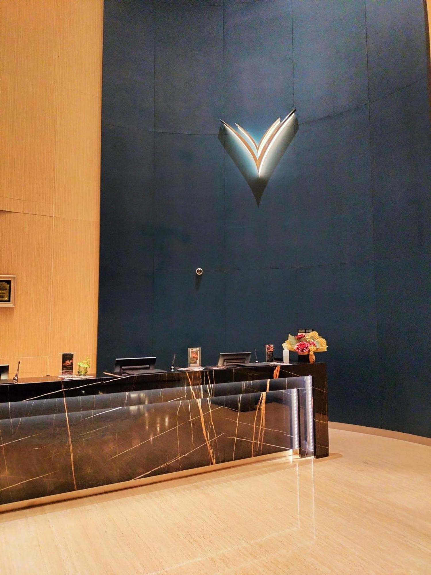 The Southern Hotel Surabaya Formerly Ibis Styles Surabaya Jemursari מראה חיצוני תמונה