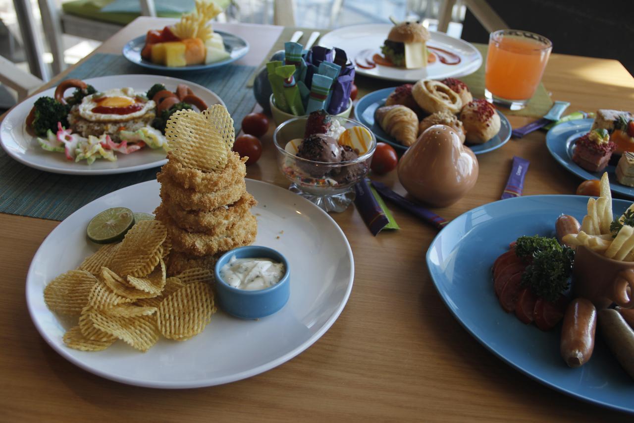 The Southern Hotel Surabaya Formerly Ibis Styles Surabaya Jemursari מראה חיצוני תמונה